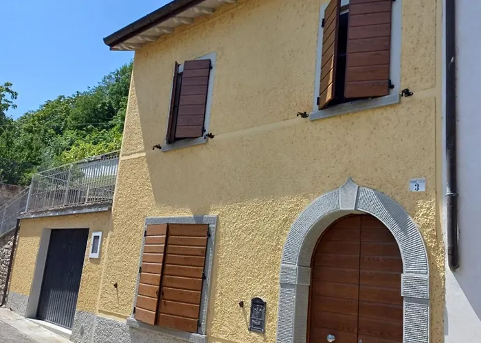 La Della Campanara Oda ve Kahvaltı Galeata