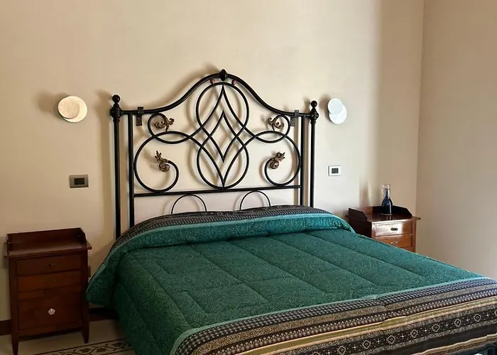 Oda ve Kahvaltı La Della Campanara 4*