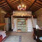 Bed & Breakfast La Della Campanara 4*