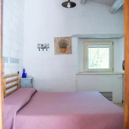 La Della Campanara Bed & Breakfast 4*