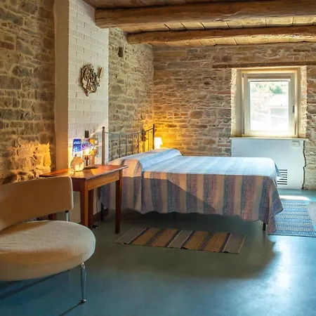 La Della Campanara Bed & Breakfast