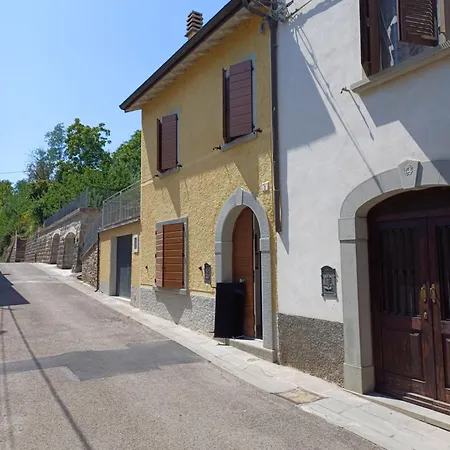 Bed & Breakfast La Della Campanara 4*