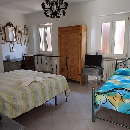 La Della Campanara Bed & Breakfast 4*