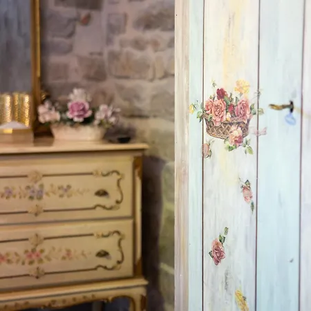 La Della Campanara Bed & Breakfast