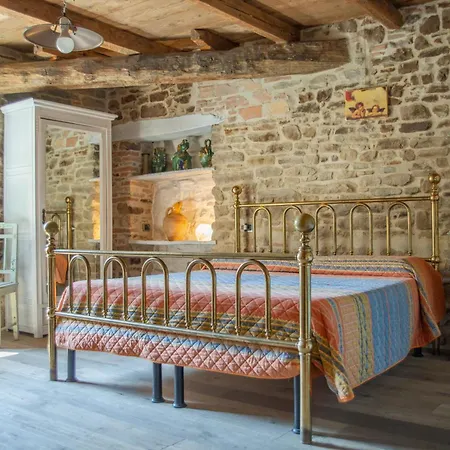 Bed & Breakfast La Della Campanara