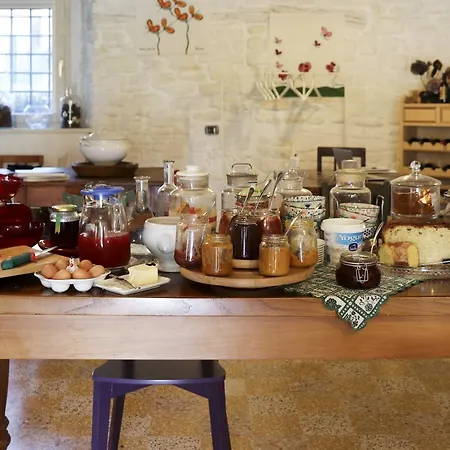 Bed & Breakfast La Della Campanara 4*