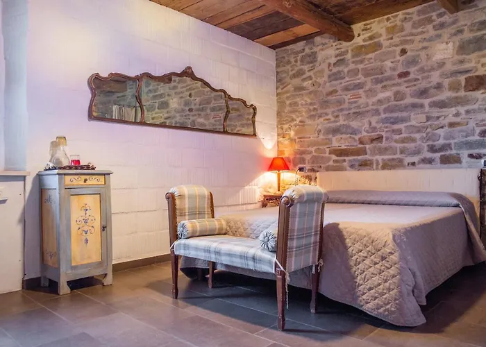 Alojamento de Acomodação e Pequeno-almoço La Della Campanara 4*