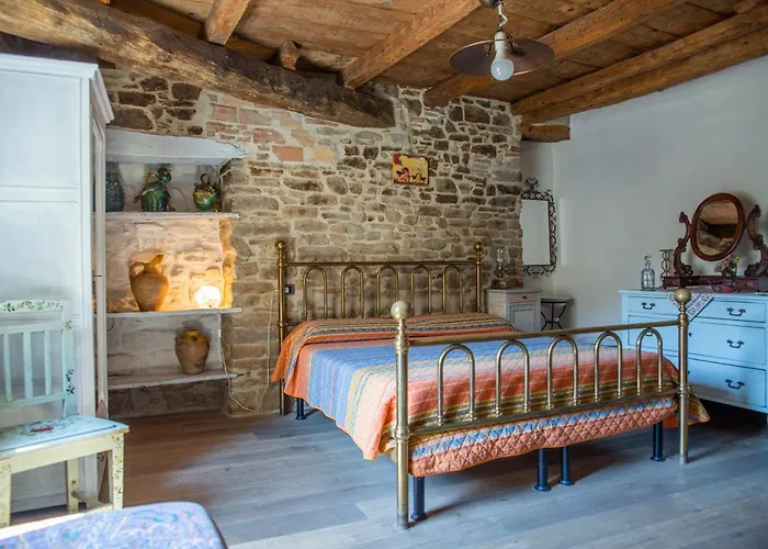 La Della Campanara Alojamento de Acomodação e Pequeno-almoço Galeata