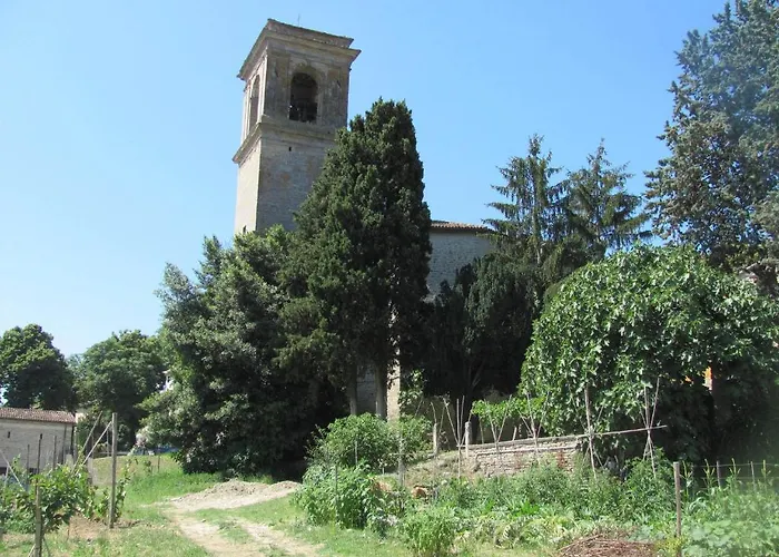 Alojamento de Acomodação e Pequeno-almoço La Della Campanara 4*